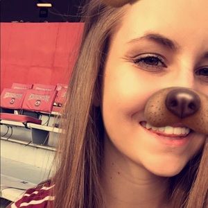 Meet your Posher, Anne-marie